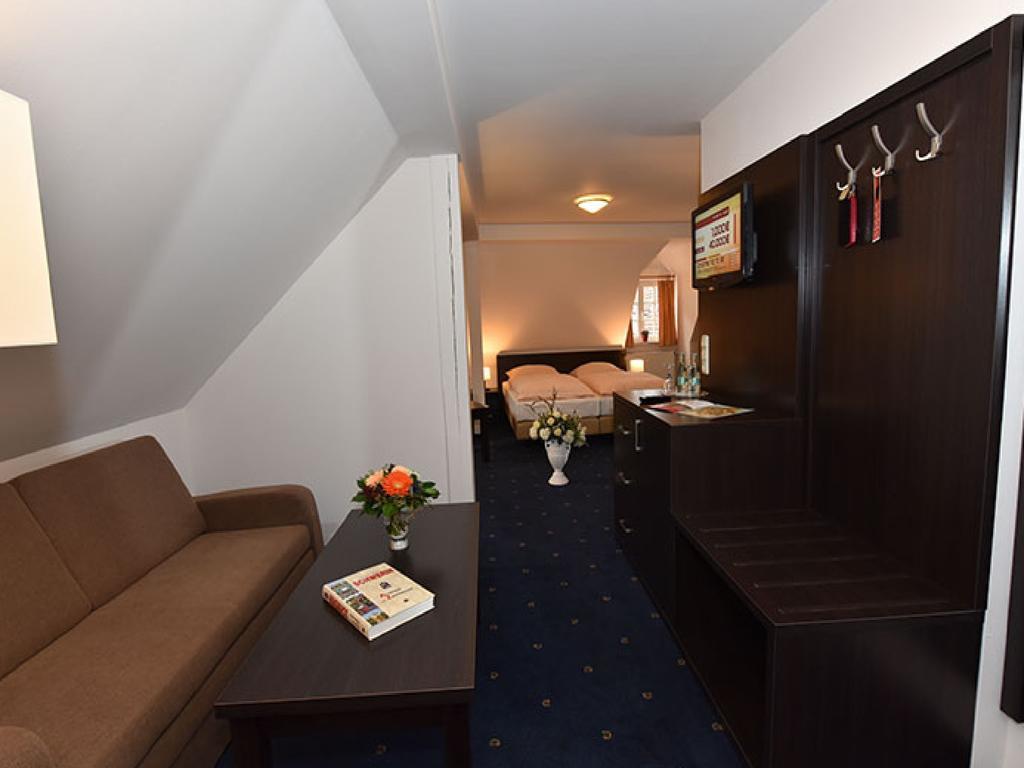 Weinhaus Woehler Hotel Schwerin  Bagian luar foto