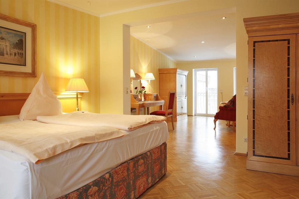 Weinhaus Woehler Hotel Schwerin  Ruang foto