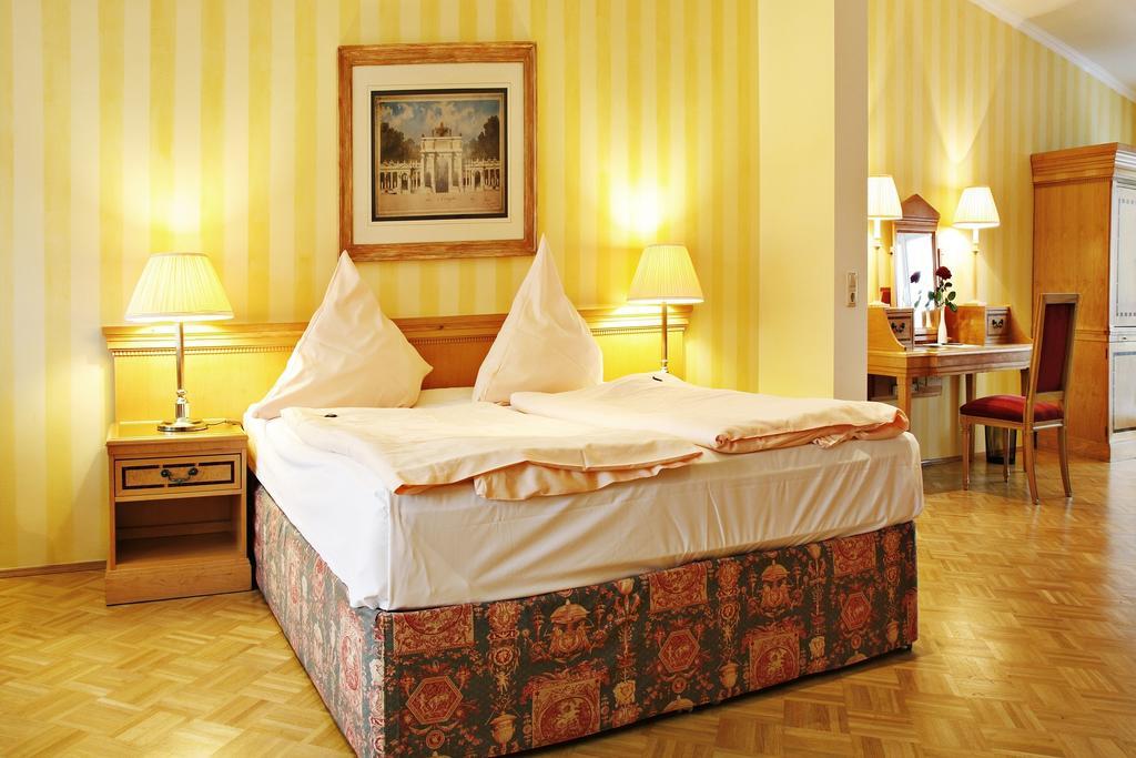 Weinhaus Woehler Hotel Schwerin  Ruang foto